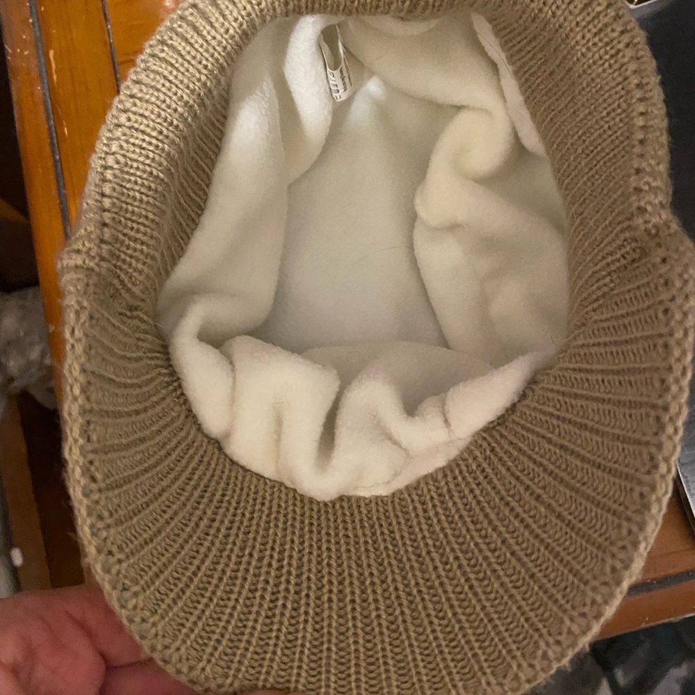 Chunky Knit Tan Women's Hat - Picture 6 of 7
